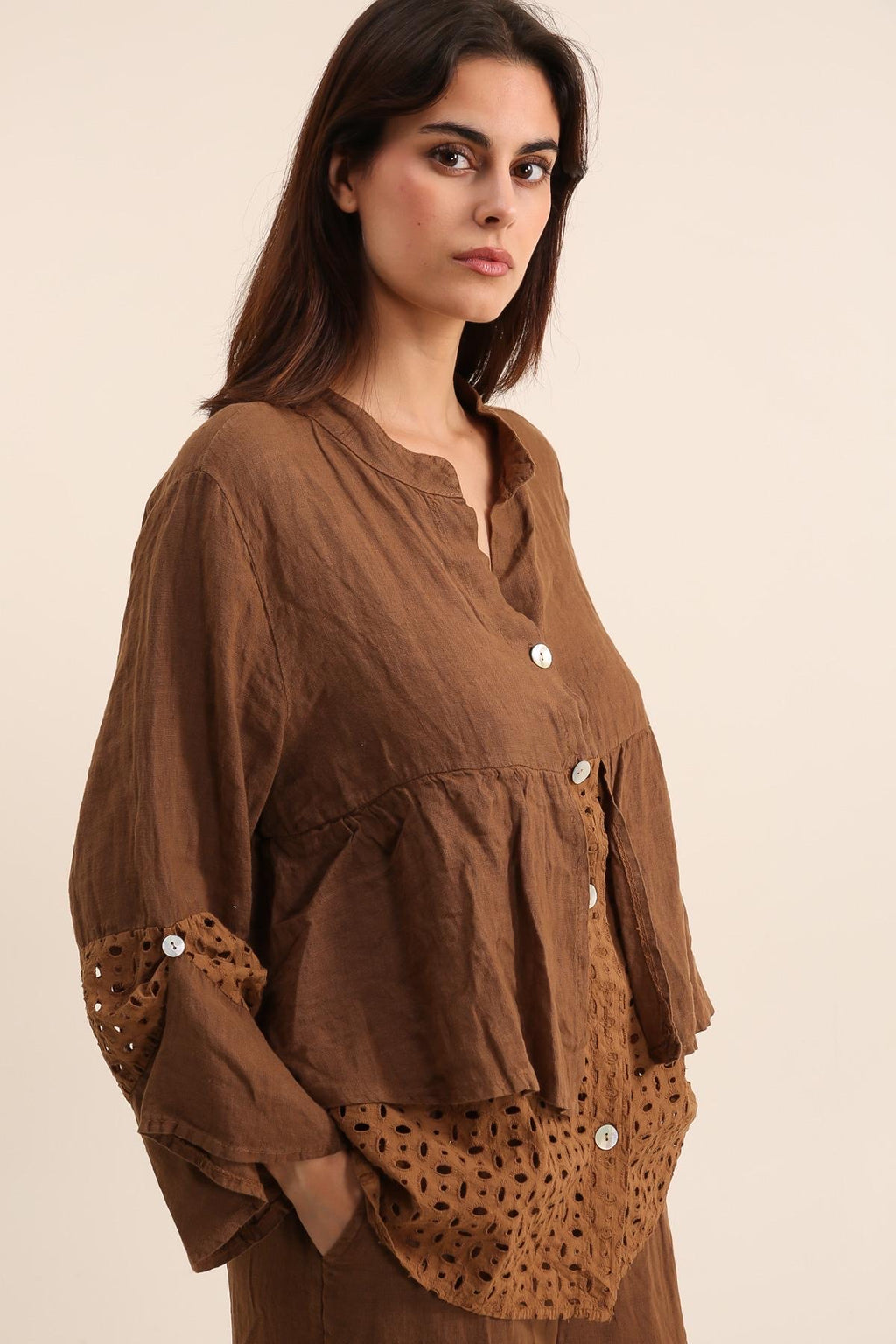 Chemise femme avec Détails Ajourés - 100% Lin